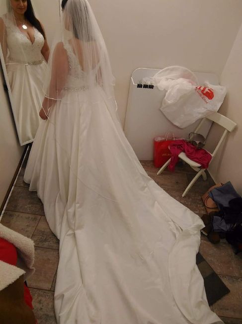 Vestidos de noiva em cetim 9