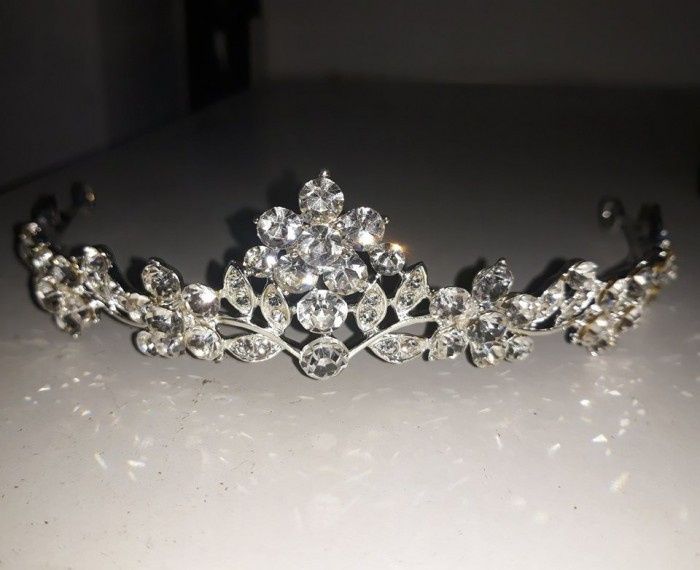 tiara