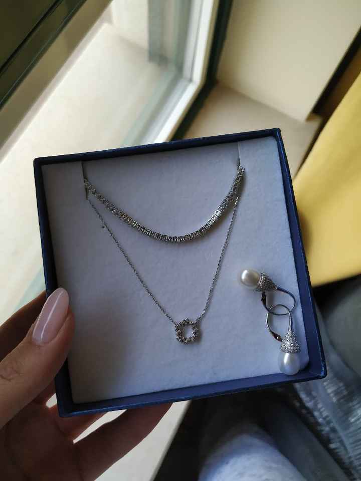 Brincos, fio e pulseira. Check 😀 - 1