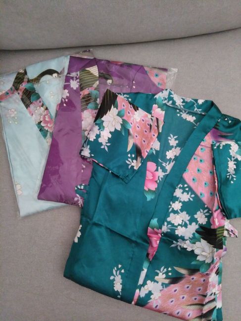 robes para as damas, madrinha, mãe e este azul petróleo tão fofo e pequenino para a minha filhota