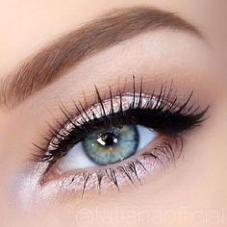 MAKE UP