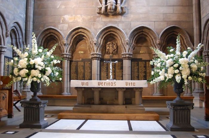 Flores para a igreja católica 4