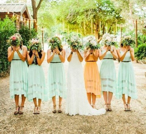 Dar destaque à madrinha através do vestido 👗: 10 Inspirações - 6