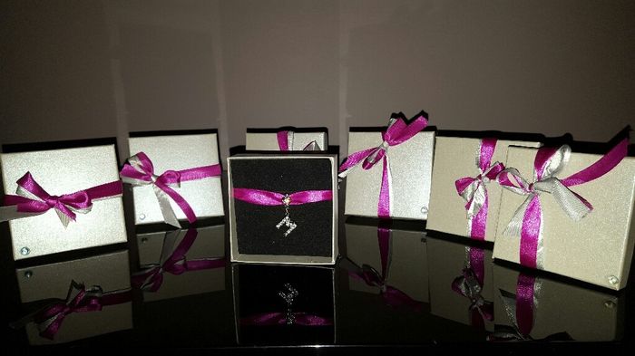 Prenda para damas de honor - 1