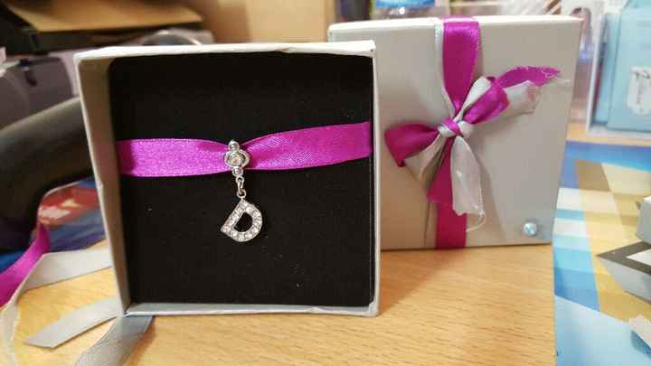 Prenda para damas de honor - 2