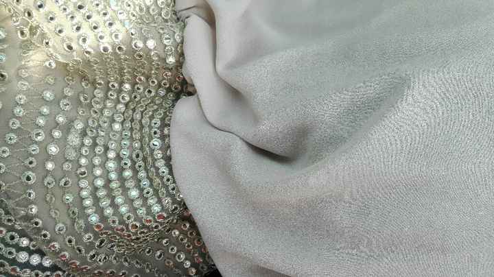 Qual a tua cor preferida para um vestido de cerimónia? - 1