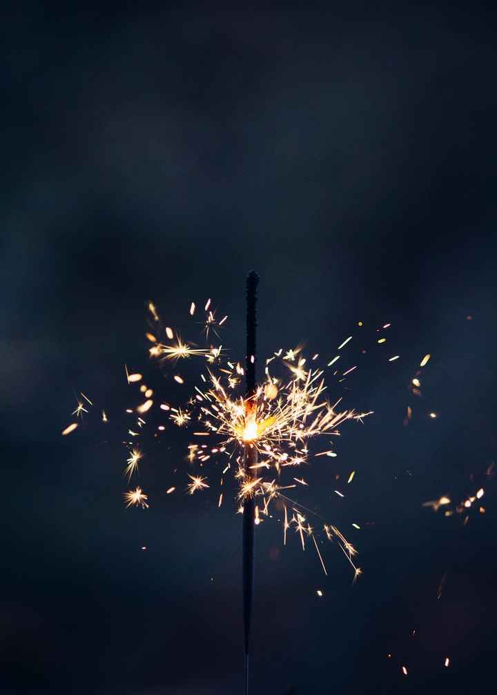 Sparklers na altura do bolo - 1