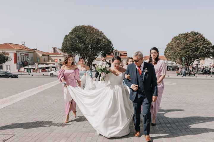 Alguém aqui na comunidade vai trocar de vestido na hora da festa? - 1