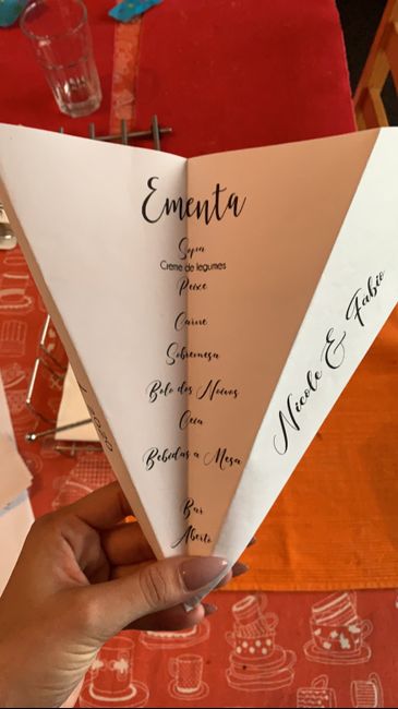 Ementa avião de papel - 2