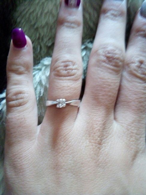 Pedras e brilhos  😅 - 1