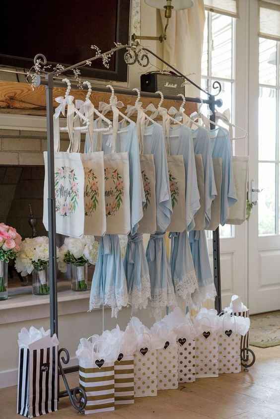 Inspiração para Organização Robes Damas