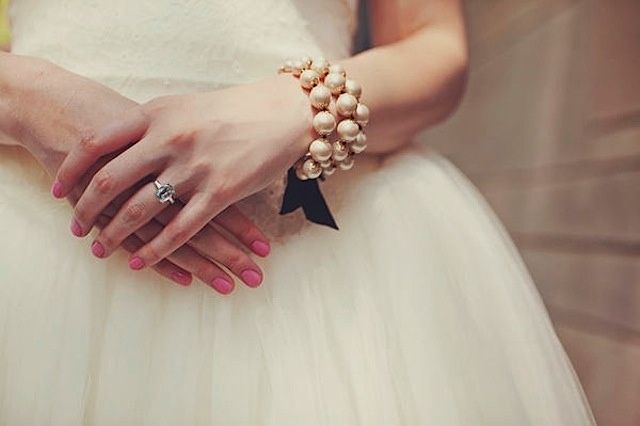 Unhas rosa