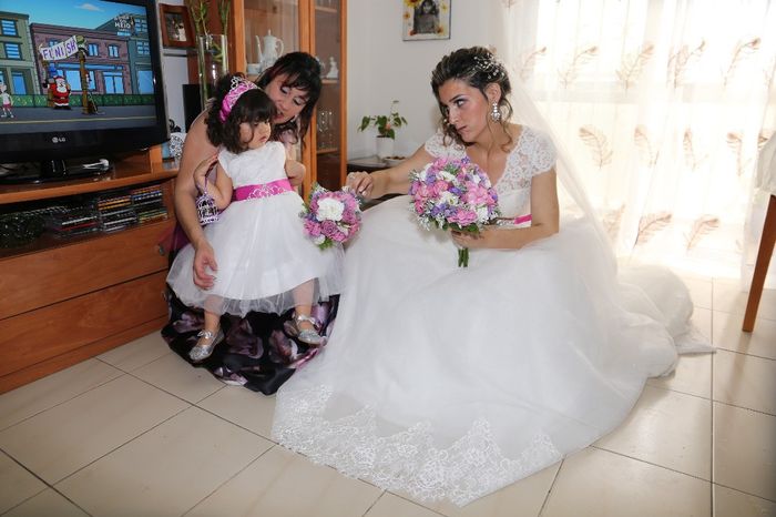 Madrinha, menina das alianças