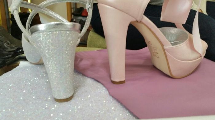 Sapatos em montagem - 1