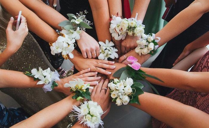 Corsage 3