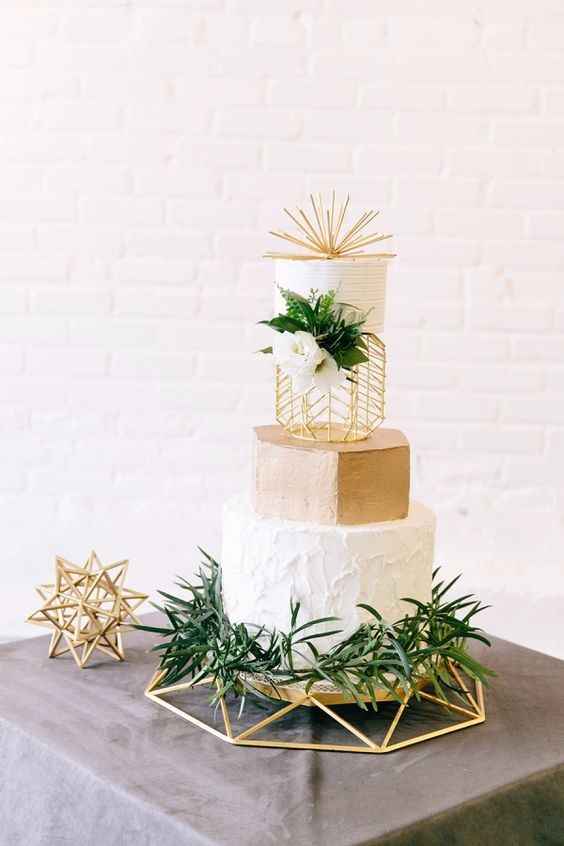 Bolo de casamento moderno 14