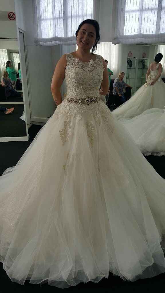 A busca do vestido!!! tou quase decidida!! lool - 1