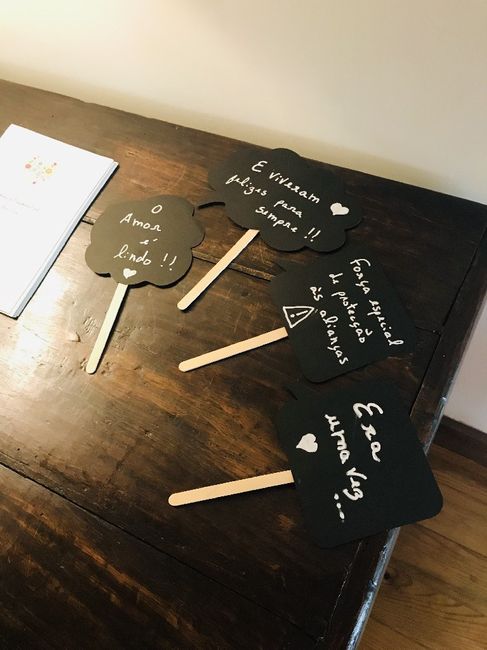 Plaquinha "ainda dá tempo de fugir" - fixe ou desnecessário?  🤙👎 - 1