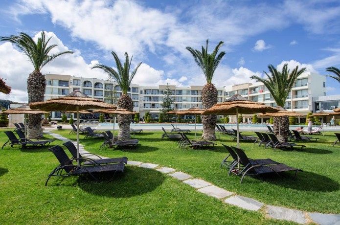 O hotel  noutro prisma