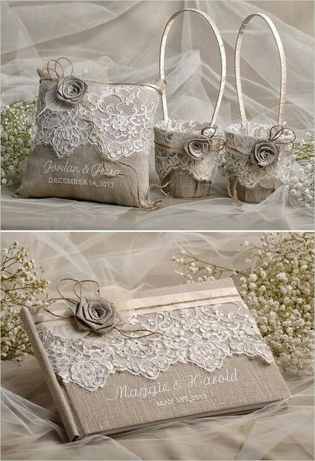 Porta-alianças, flores e livro de honra