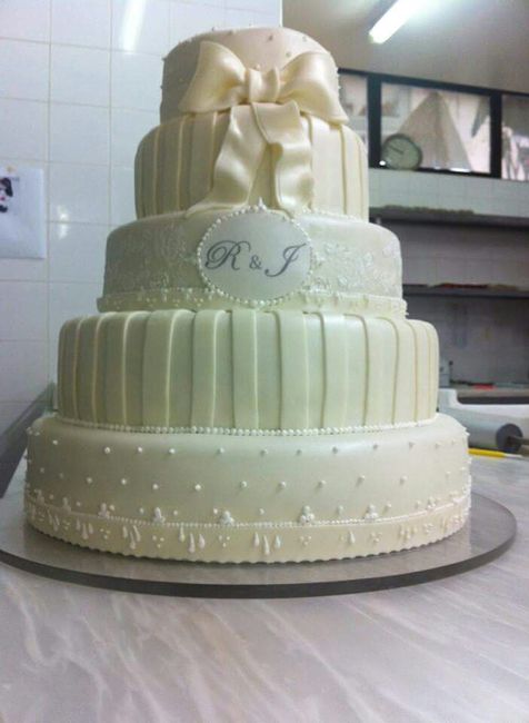 Bolo dos noivos quadrado - 2