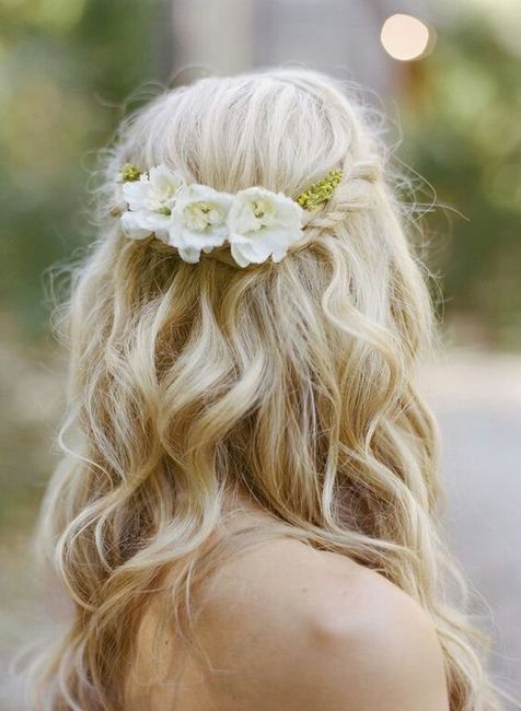 Penteados: inspirações com flores - 9