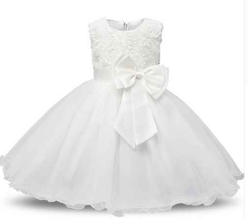 Vestido da menina das alianças faltando mudar o laço e colocar igual ao porta alianças