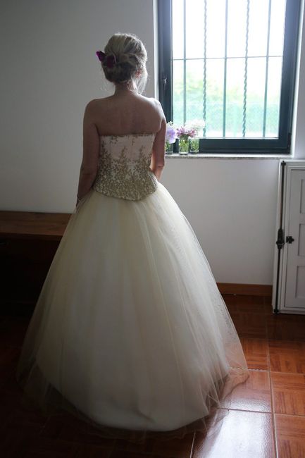 Sai de casamento com saiote