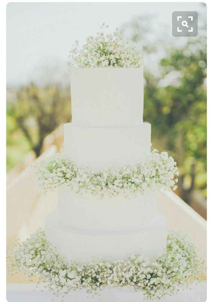 Bolos de casamento brancos com flores - 1