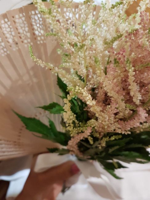 Damas de honra flores  e leque 