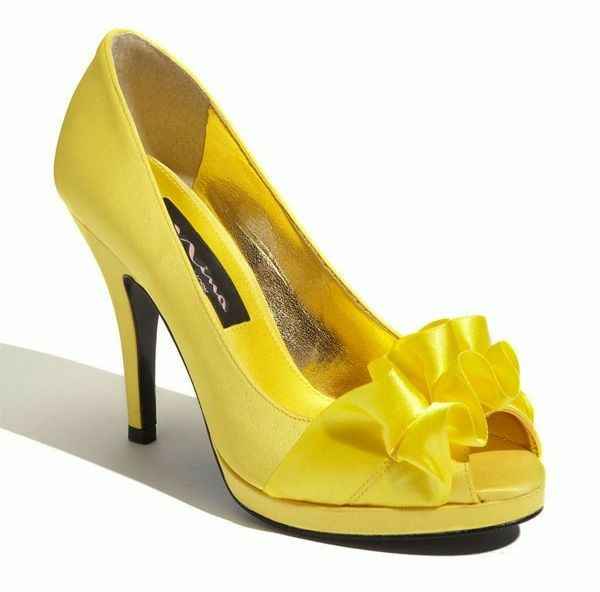 Sapatinhos para um look com amarelo 🤗🤗 - 26