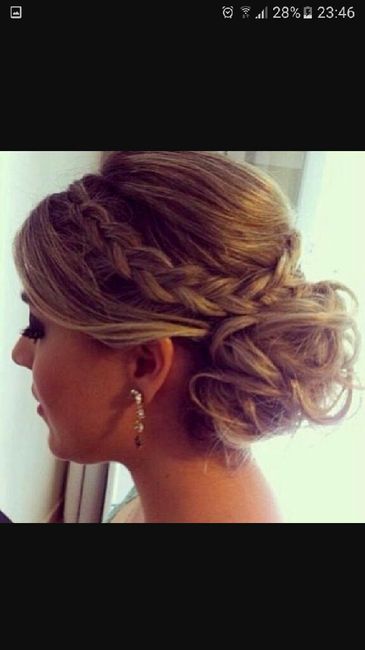  Penteado semi solto com tranças ajuda. - 3