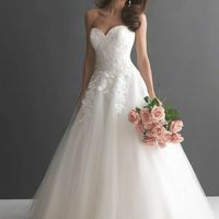 Vestido de noiva com ou sem cauda? - 1