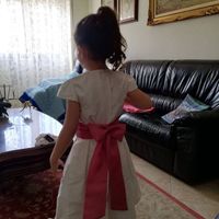 Menina das Alianças Costas
