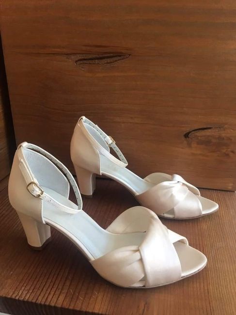 Sandálias de noiva com 4 cm. Onde comprar no Algarve - 1