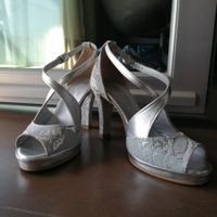 Sapatos Personalizados: Atelier Fatima Alves vs. Sapataria Paulita - 1
