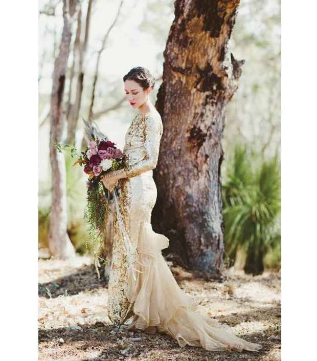 Vestido dourado... Que buquê escolher? - 7
