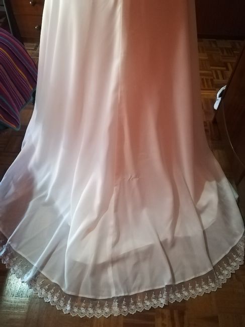 o vestido da mãe... Finalmente se cabe lá dentro a conseguir respirar novamente 😅😁 - 5