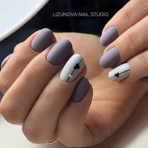 A manicure... mas noutro tom!! (vermelho!)