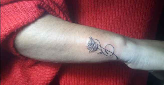 Clave de sol com a rosa... simbolo do nosso casamento!!!