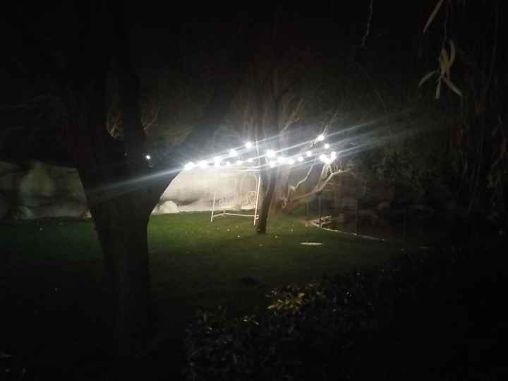 O cantinho dos baloiços com as lampadas! Amo este recanto noite e dia!