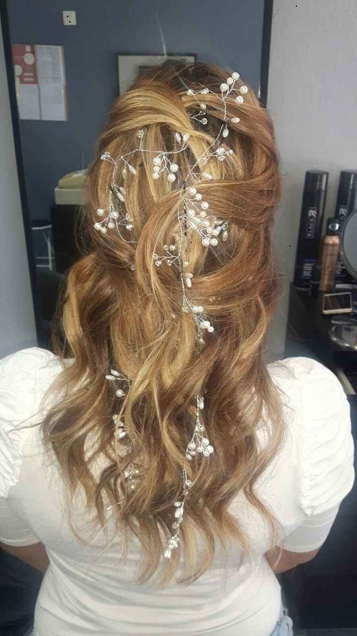 Penteado... AMEI, e ainda farei as minhas californianas dia 25!! 