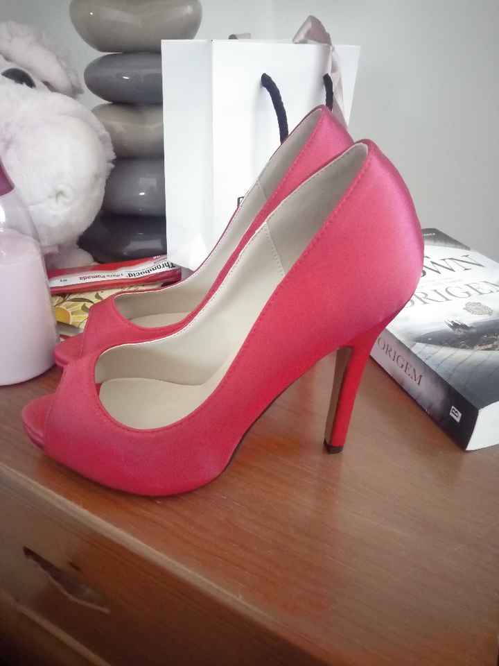 Partilha uma foto dos teus sapatos ... - 3