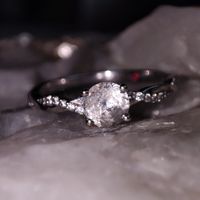 O teu anel de noivado no nosso Pinterest? Sim, quero! 💍🤍 - 2