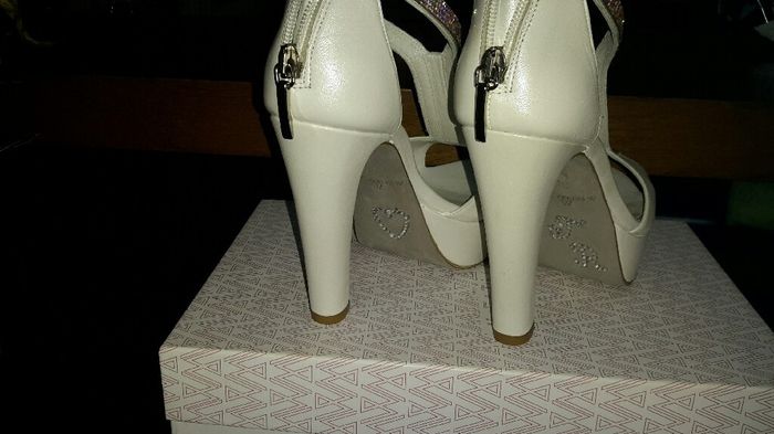Personalizei os meus sapatos ;) - 4