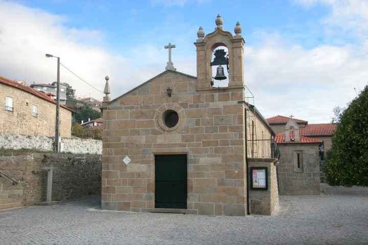 Igreja Eiriz 