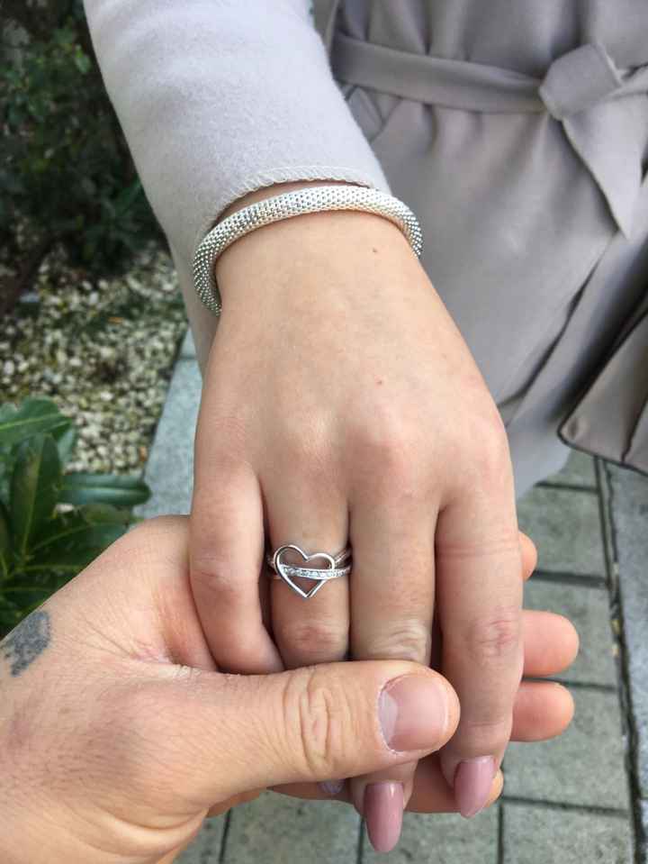 Dois pedidos , dois noivados e dois anéis 😍😍😍 - 1