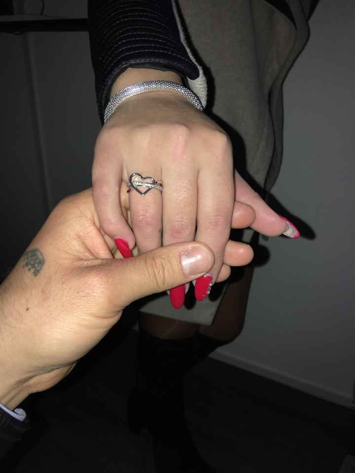 Dois pedidos , dois noivados e dois anéis 😍😍😍 - 1