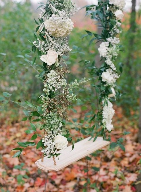Baloiç0 vai ser devorado assim mas col algumas flores em pessêco e com uma fitas brancas