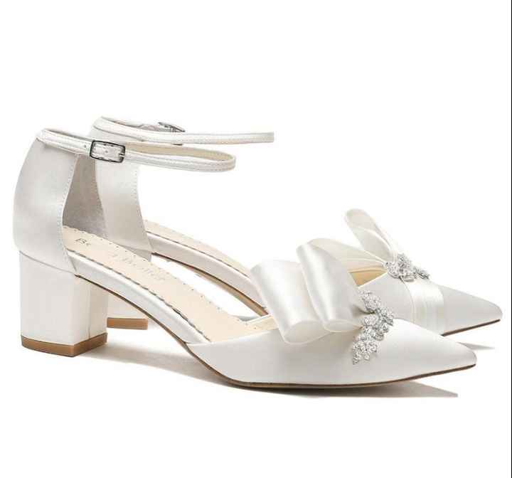 Em busca dois sapatos perfeitos - 3